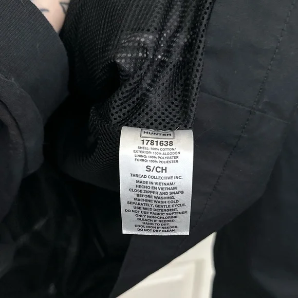 Hunter Rain Jacket - Picture 4 of 5